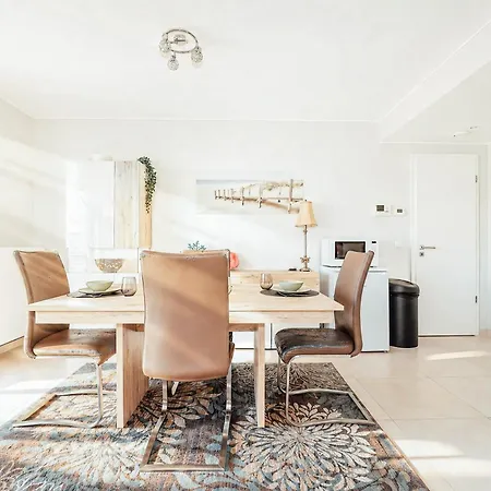 Stunning 2 Bed Free Parking Appartamento *