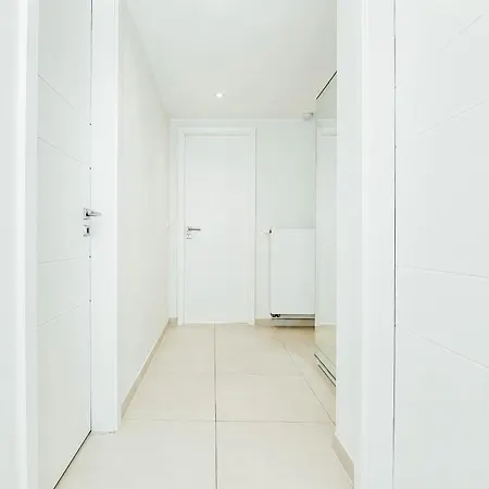 Stunning 2 Bed Free Parking