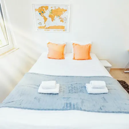Stunning 2 Bed Free Parking Appartamento *
