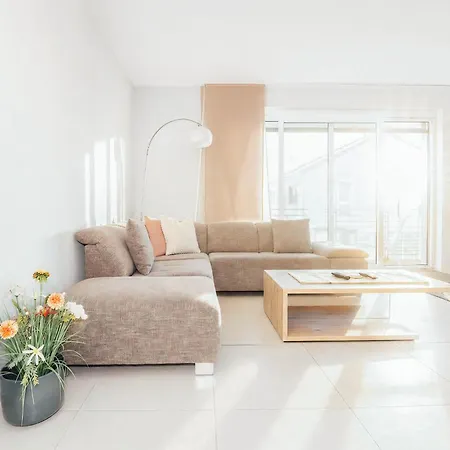 Stunning 2 Bed Free Parking Appartamento