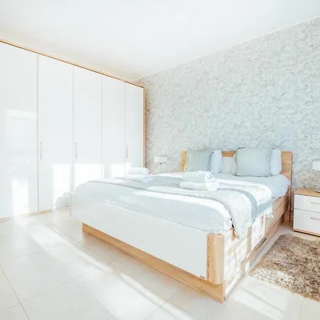 Appartamento Stunning 2 Bed Free Parking Mamer