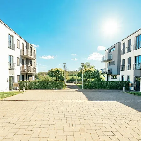 Stunning 2 Bed Free Parking Mamer