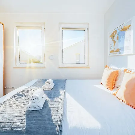 Stunning 2 Bed Free Parking Mamer